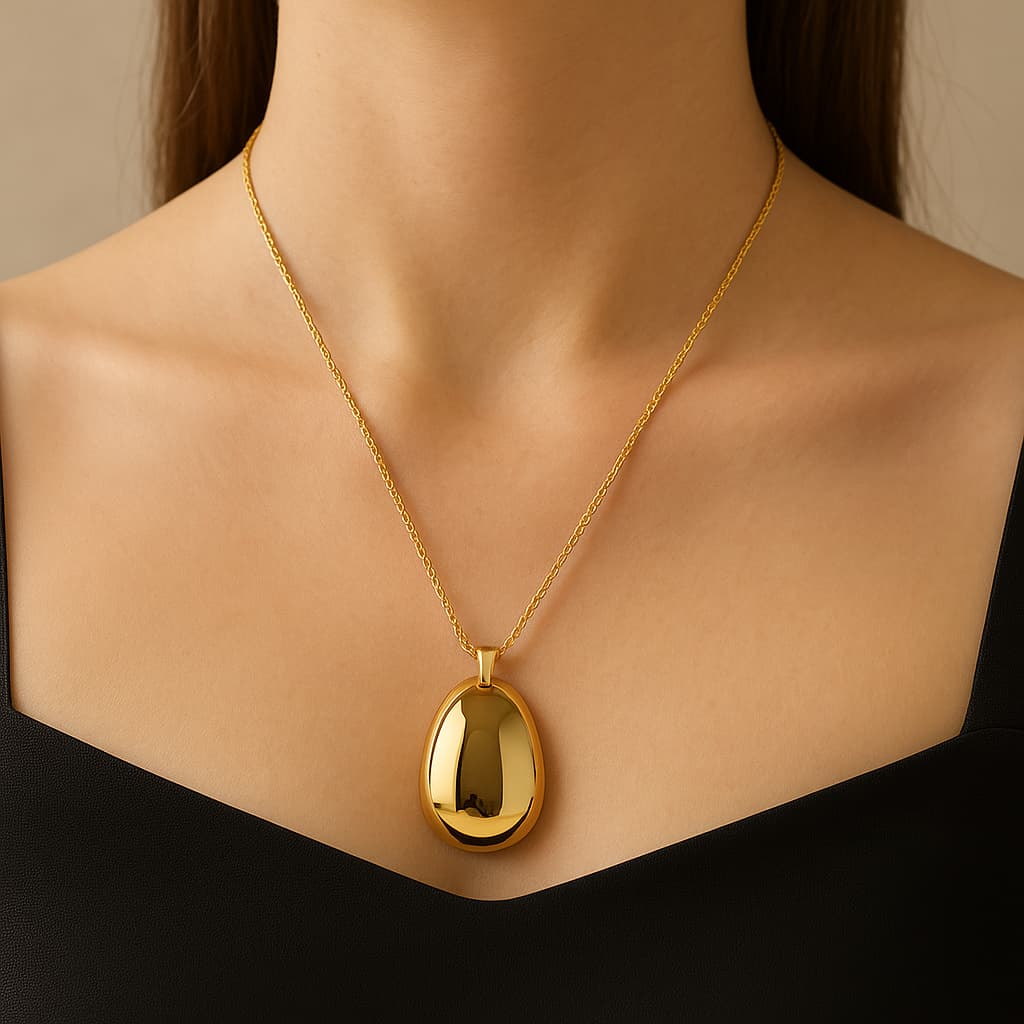 Timeless Teardrop Pendant Necklace – Elegant Minimalist Charm