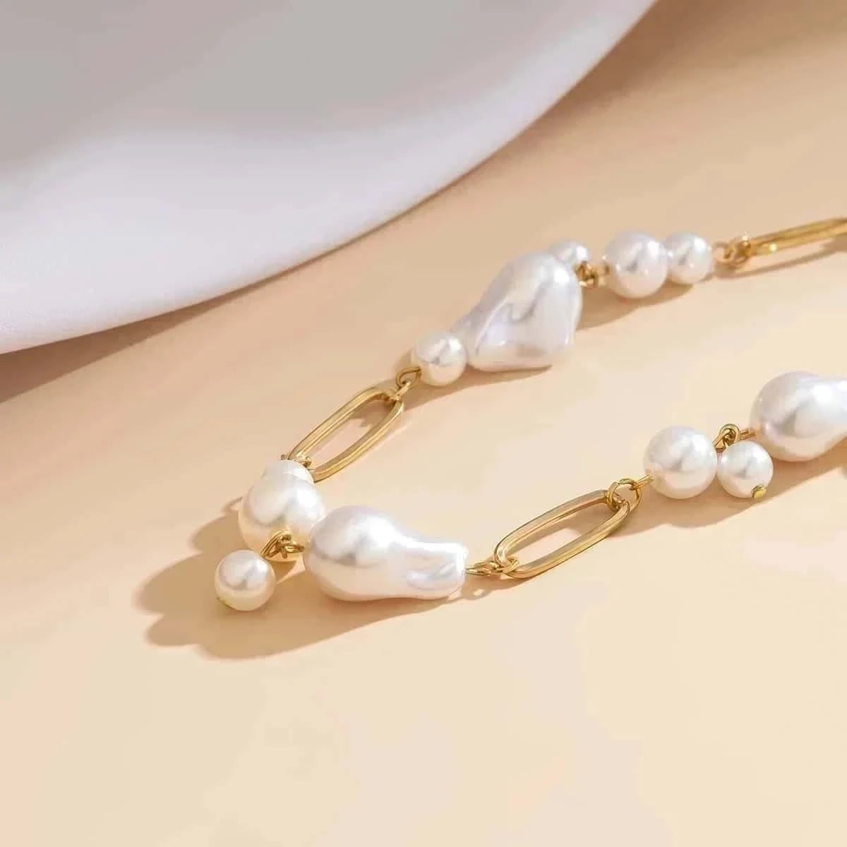 Elegant 2pcs/set Imitation Pearl Beaded Choker Necklaces