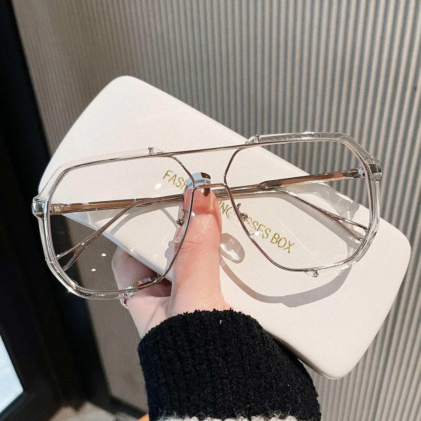 Oversized One-Piece Sunglasses That Break the Rules