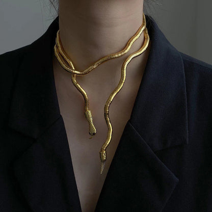 Trendy Snake Chain Necklace – Sleek & Modern Statement Jewelry