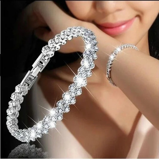 Luxury Braided Leaf Bracelet – Nature-Inspired Elegance