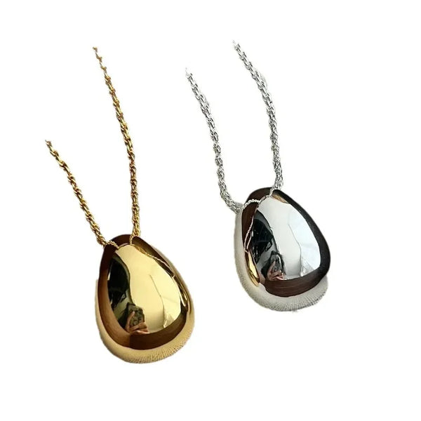 Timeless Teardrop Pendant Necklace – Elegant Minimalist Charm