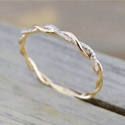 Minimalist Crystal Twist Band – Stylish Thin Ring