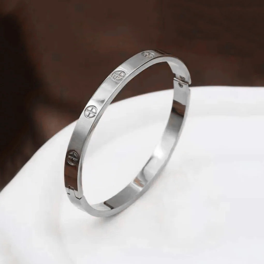 Fashion Design Couple Bracelets & Bangles Set